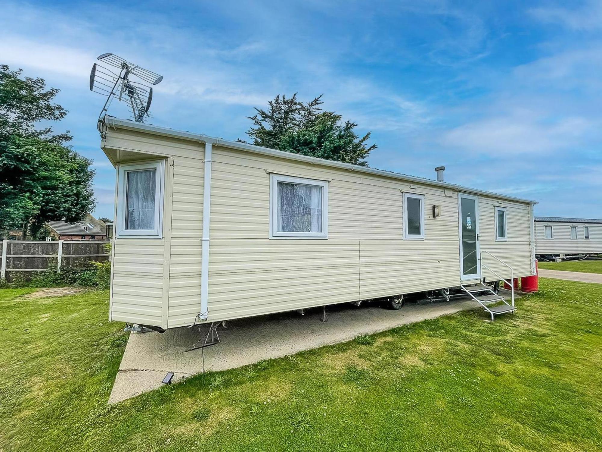 Great Caravan At Breydon Water Holiday Park, Ref 10086B Belton with Browston Εξωτερικό φωτογραφία